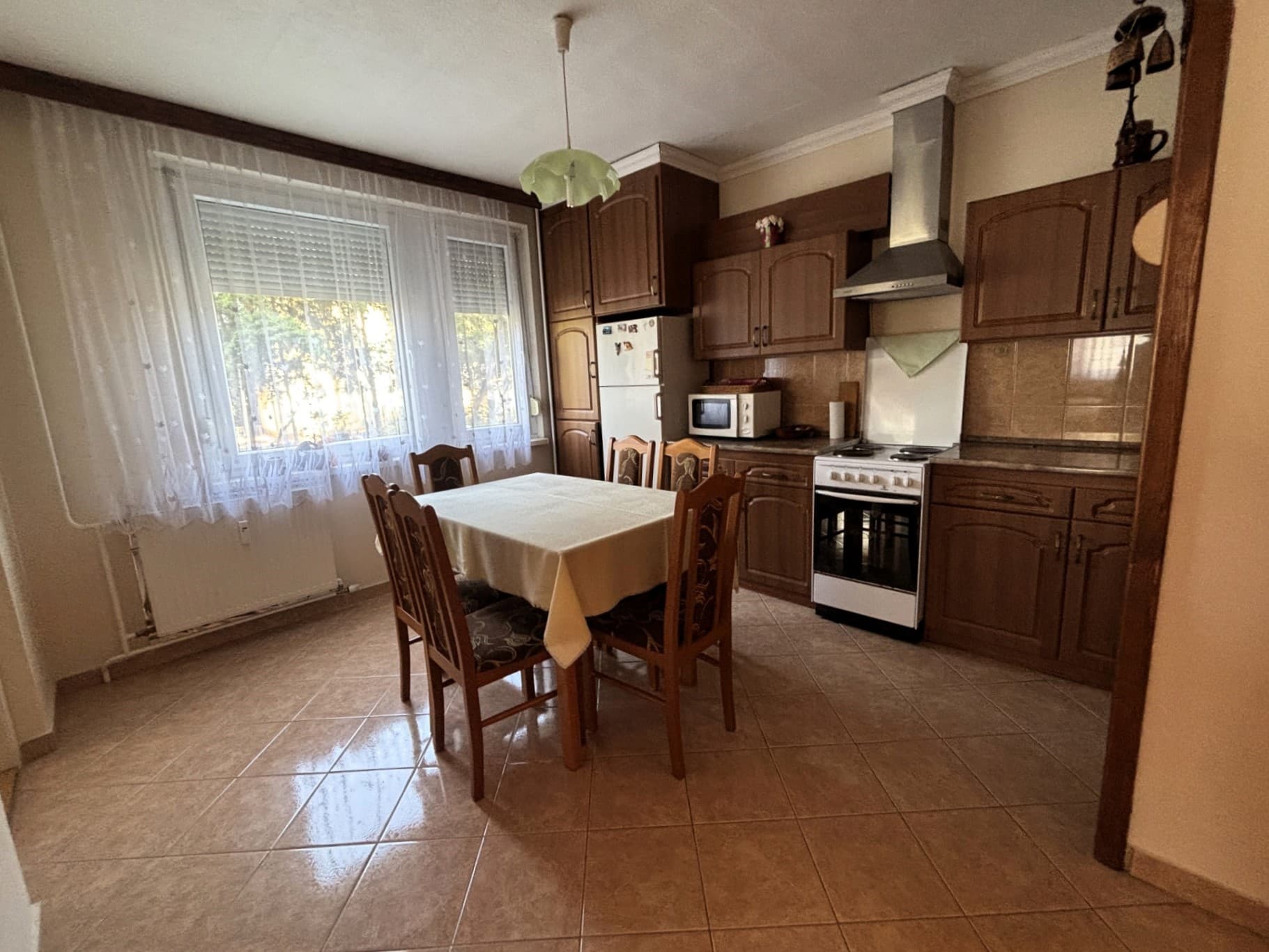 Egyetemekhez közel, földszinti, 57 m²-es, 2 szobás lakás — 1. fotó